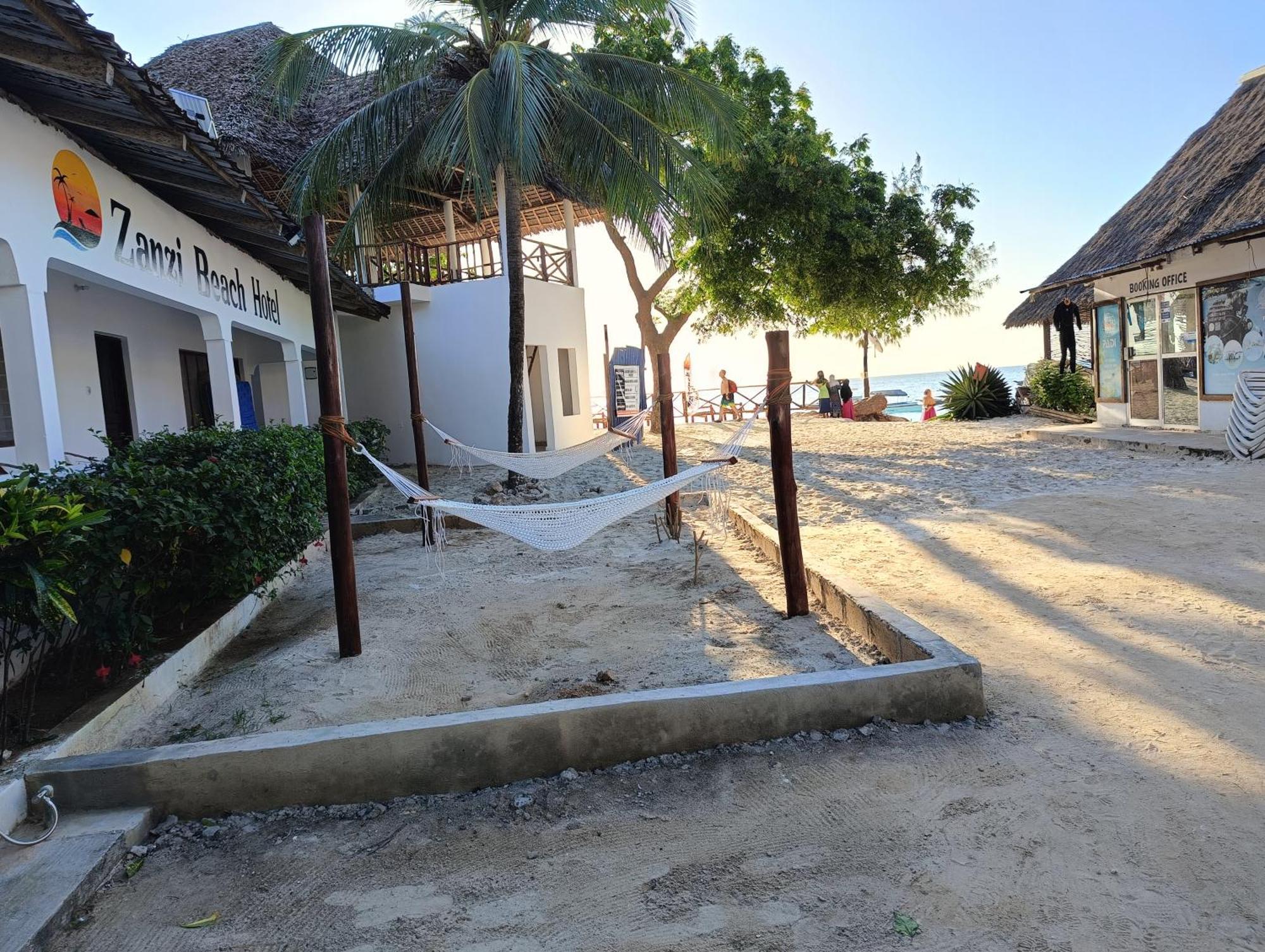 Zanzi Beach Hotel Nungwi Exterior photo